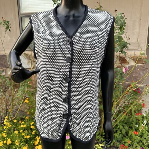 Diane Von Furstenberg Sweaters - Vtg Diane Von Furstenberg Cardigan Vest Medium Black White Button Up USA Teacher